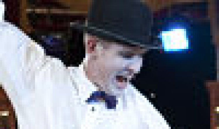 SYDNEY FESTIVAL – SMOKE & MIRRORS